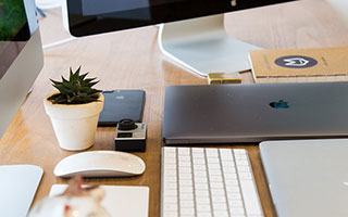 爱游戏体育APP下载-_青春校园运动会：暑假热血青春_，校运会青春文案